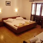 Radovic Гостевой дом 3*